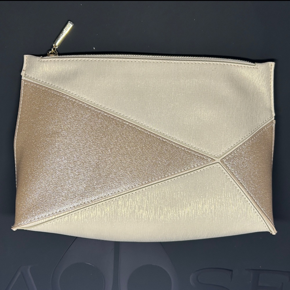 Estée Lauder Elegant Gold Women's Clutch-large